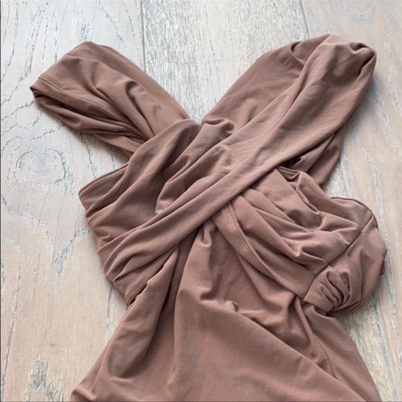 House of CB Marle Tan Off the Shoulder Bodysuit XS - Picture 8 of 9